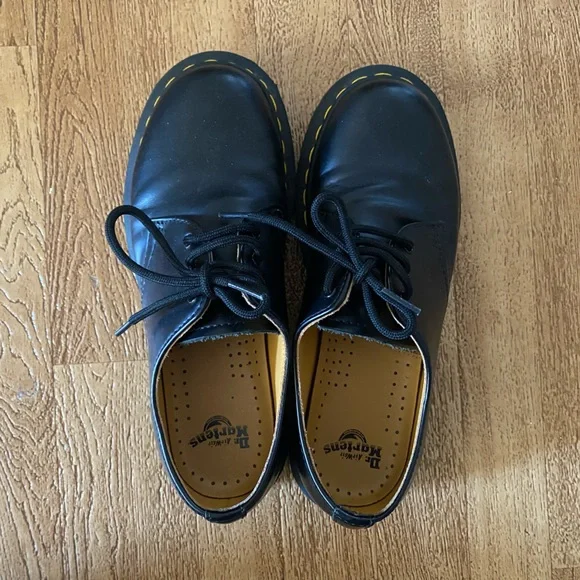 Dr Martens Oxford Shoes - Picture 2 of 5